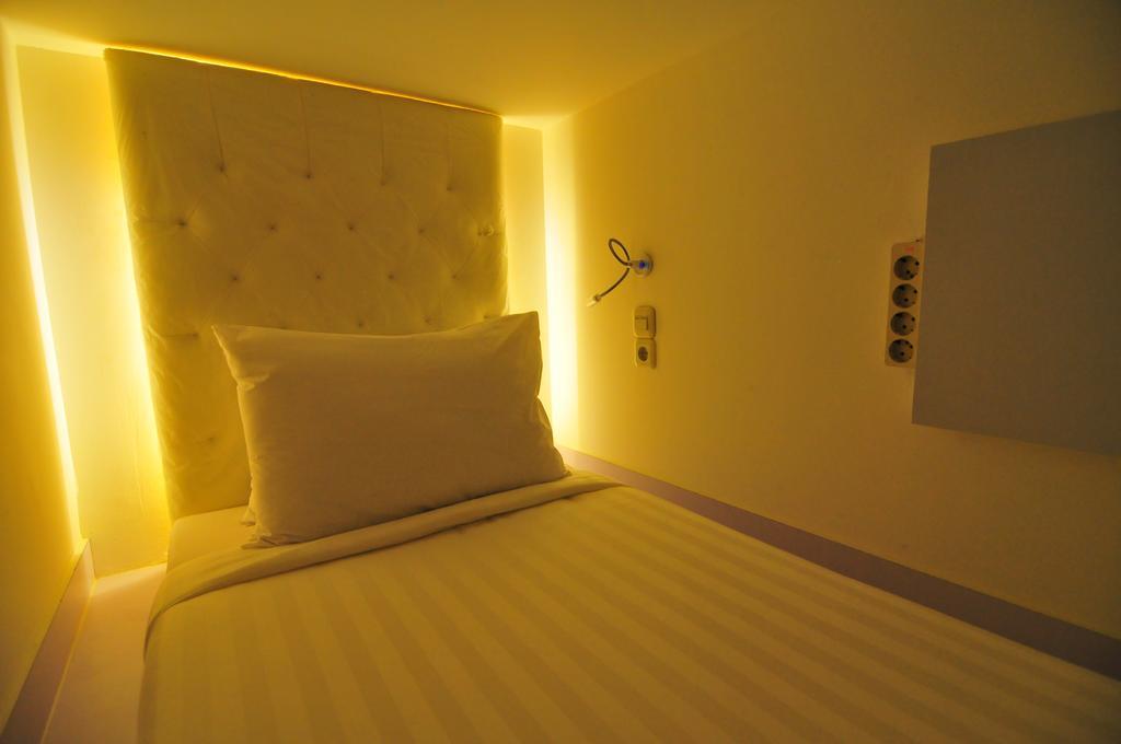 Capsule Hostel Old Batavia Jakarta Phòng bức ảnh
