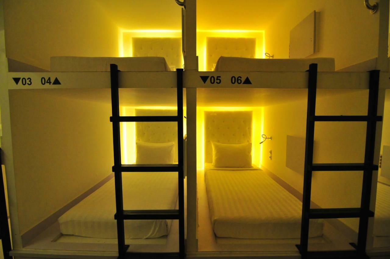 Capsule Hostel Old Batavia Jakarta Ngoại thất bức ảnh